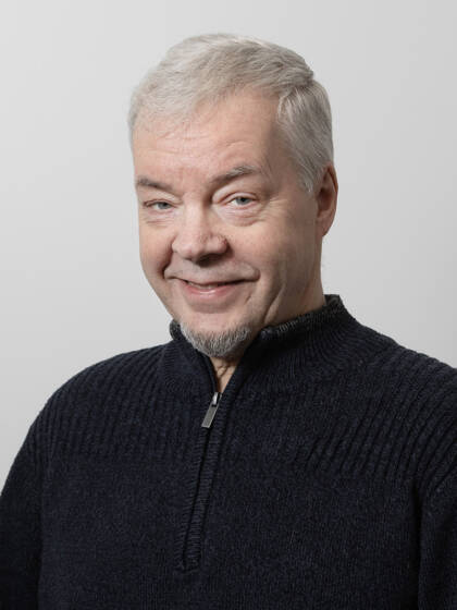 Lähikuvassa Tiitus Lahti.