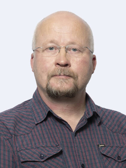 Lähikuvassa Heikki Pirinen.