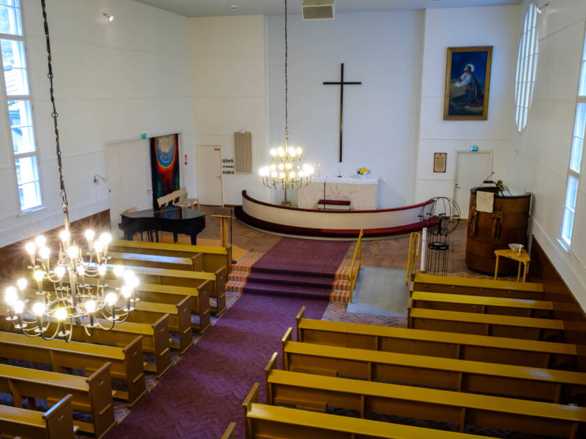 Säyneisen kirkon sisäkuva.
