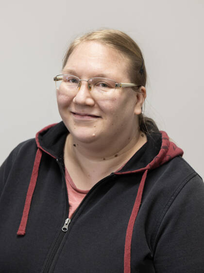 Lähikuvassa Hannele Lappi.