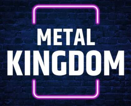 Tumman sinisellä pohjalla logon teksti Metal Kingdom.