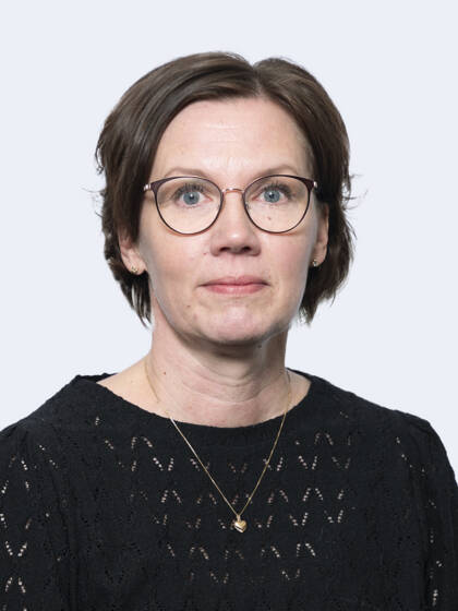 Lähikuvassa Tanja Yrttimaa-Purdy.