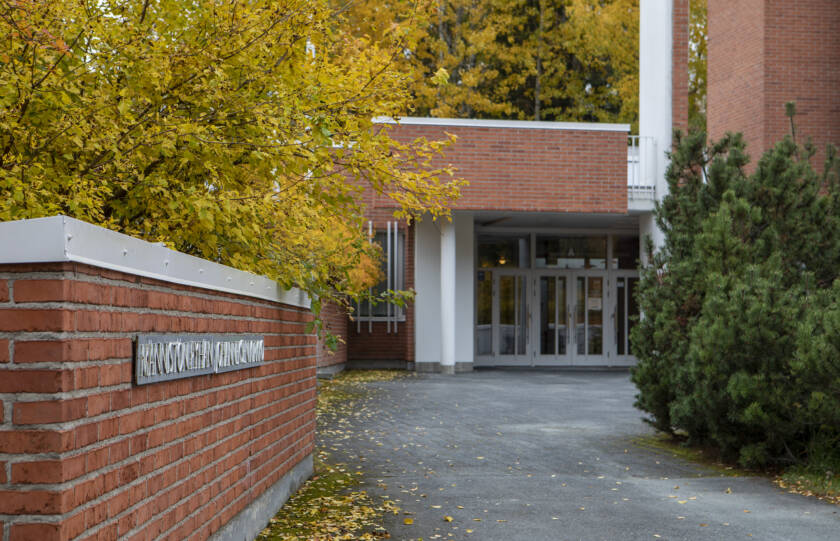 Pyhän Johanneksen kirkko, pääsisäänkäynti
