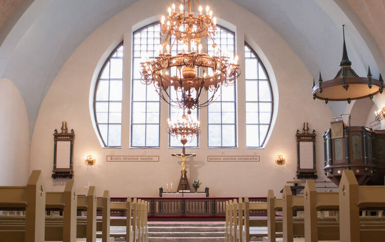 Muuruveden kirkon sisäkuva.