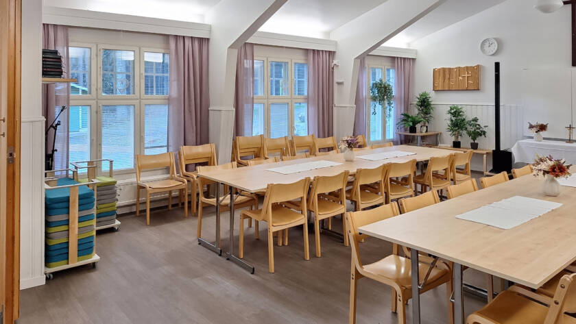 Poukaman kokoontumistila.